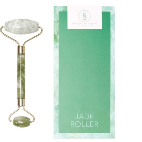 Sherrie Matthews Acupuncture Jade Stone Roller - Picture 1 of 1